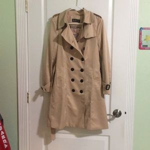 Double-breasted trench coat